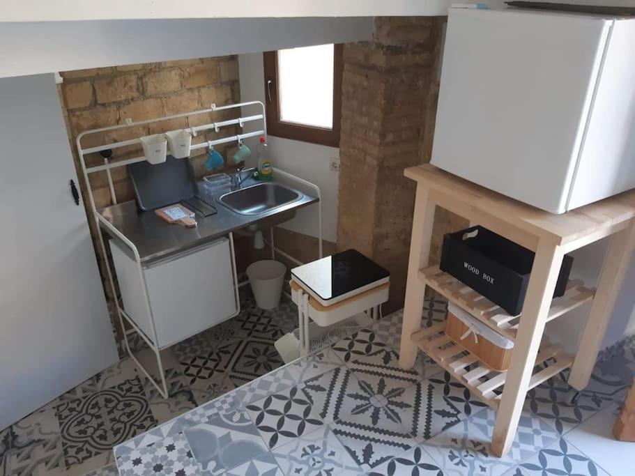 Ruzafa Terrace Oasis: Cozy A/C Apartment with Garden Access Valencia Exterior photo