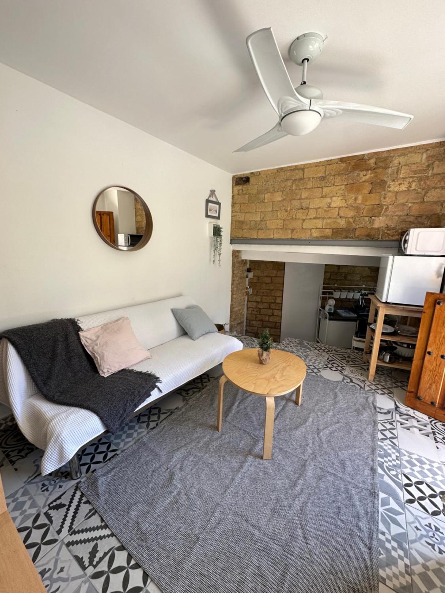 Ruzafa Terrace Oasis: Cozy A/C Apartment with Garden Access Valencia Exterior photo